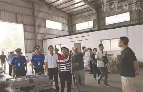 環(huán)保執(zhí)法人員深入企業(yè)督導(dǎo)藍(lán)天保衛(wèi)戰(zhàn)措施落實(shí)情況 環(huán)保執(zhí)法人員深入企業(yè)督導(dǎo)藍(lán)天保衛(wèi)戰(zhàn)措施落實(shí)情況