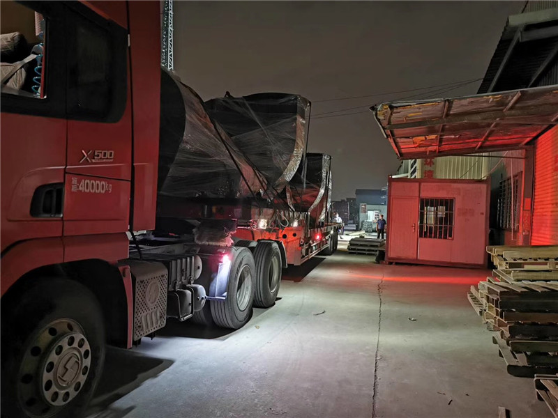 最后一車裝大型風機 最后一車裝大型風機